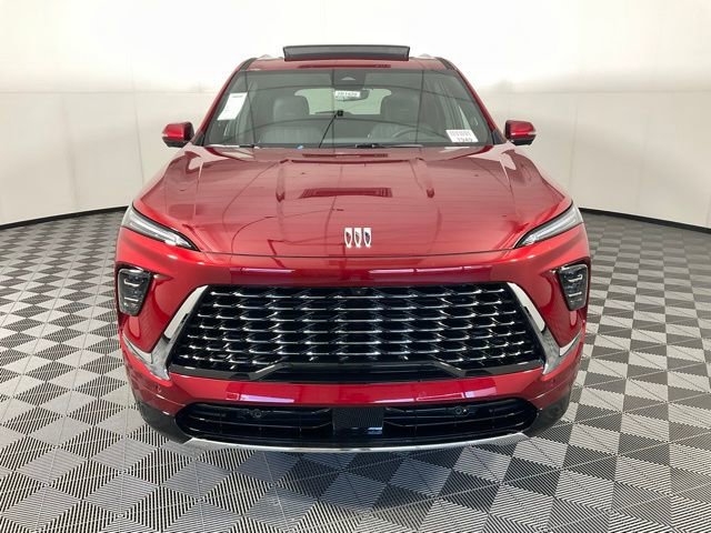 2025 Buick Enclave Avenir photo 2