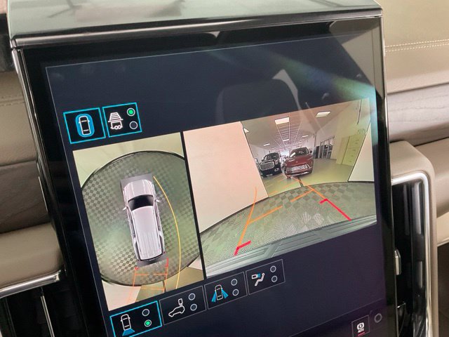 2026 GMC Yukon XL Denali - Photo 12