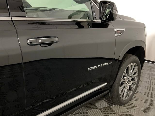 2026 GMC Yukon XL Denali - Photo 8