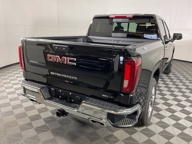 2026 GMC Sierra 1500 SLT - Photo 8