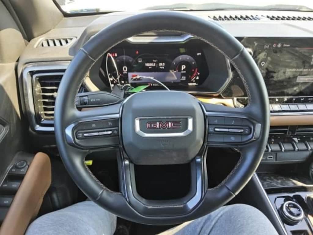 Used 2025 GMC Canyon AT4 Truck