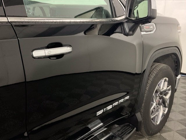 2026 GMC Sierra 1500 SLT - Photo 9