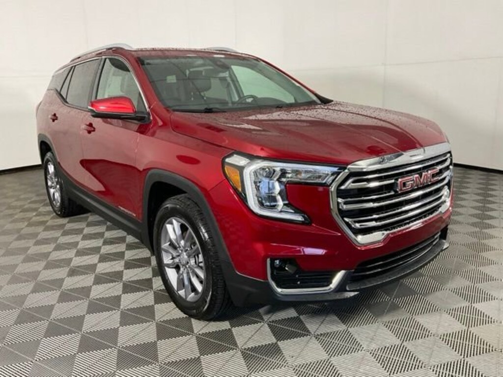 Used 2024 GMC Terrain SLT SUV