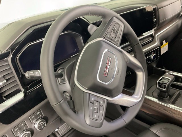2026 GMC Sierra 1500 SLT - Photo 22
