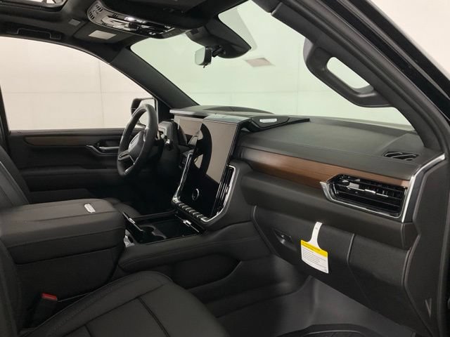 2026 GMC Yukon XL Denali - Photo 32