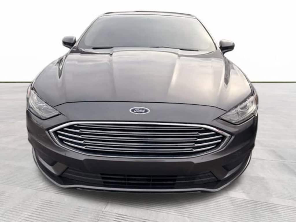 Used 2017 Ford Fusion SE