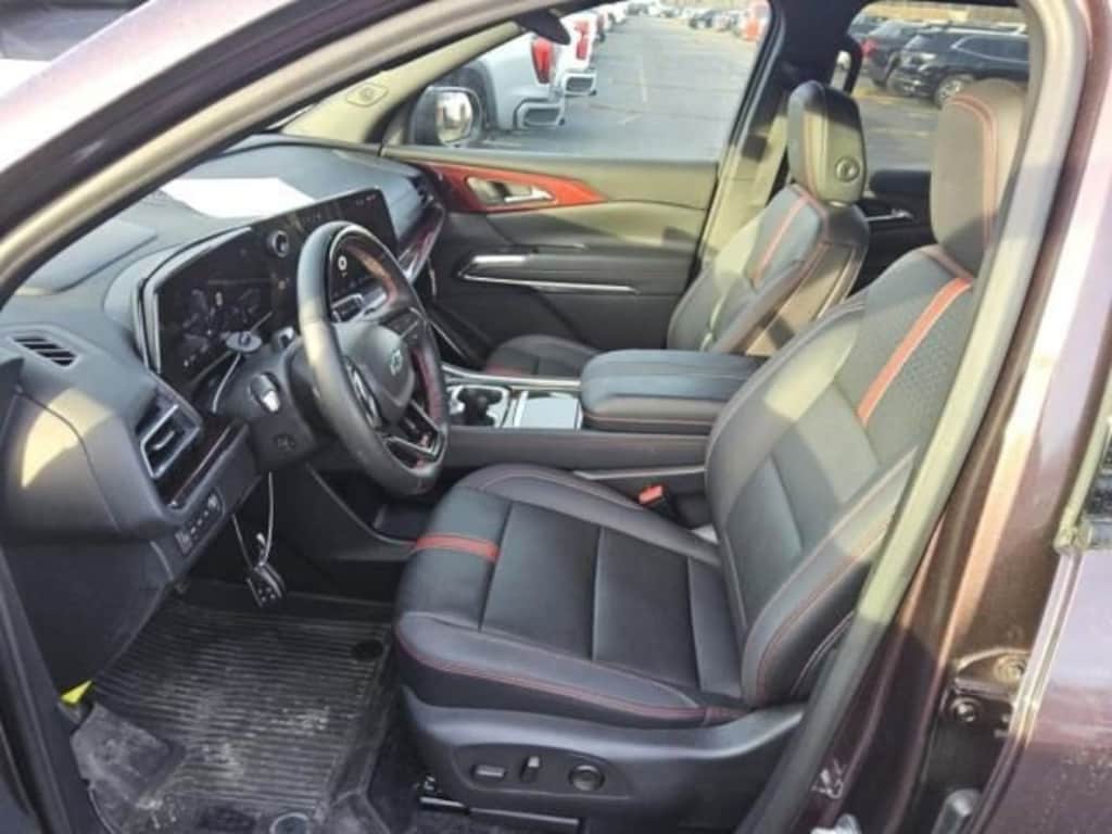 Used 2024 Chevrolet Traverse RS SUV