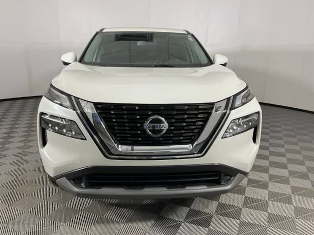 Used 2021 Nissan Rogue SV