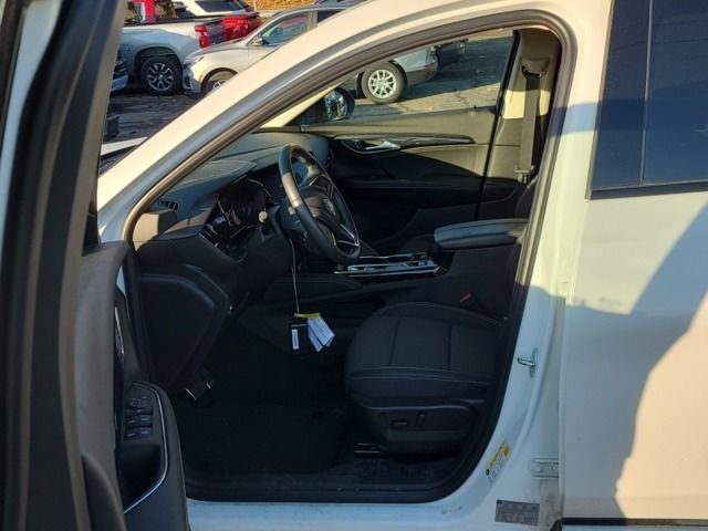 2023 Buick Envision Preferred photo 3