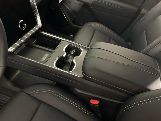 2026 GMC Acadia Elevation - Photo 17