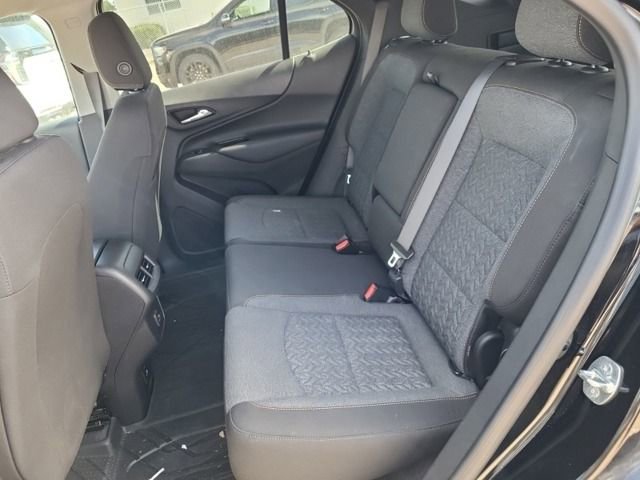 2023 Chevrolet Equinox LT photo 4
