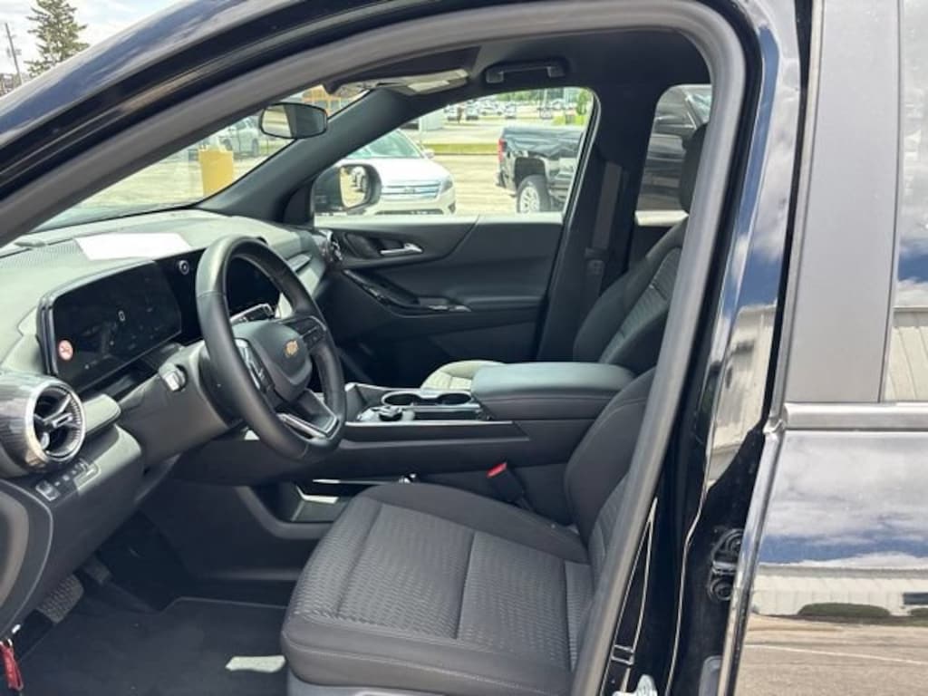 Used 2026 Chevrolet Equinox LT SUV
