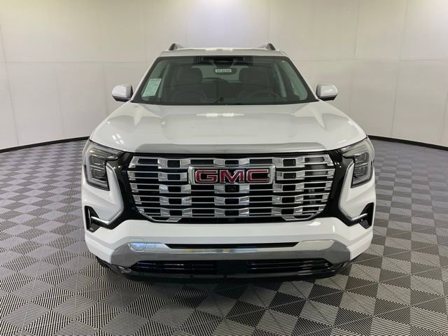 2026 Gmc Terrain Denali photo 2