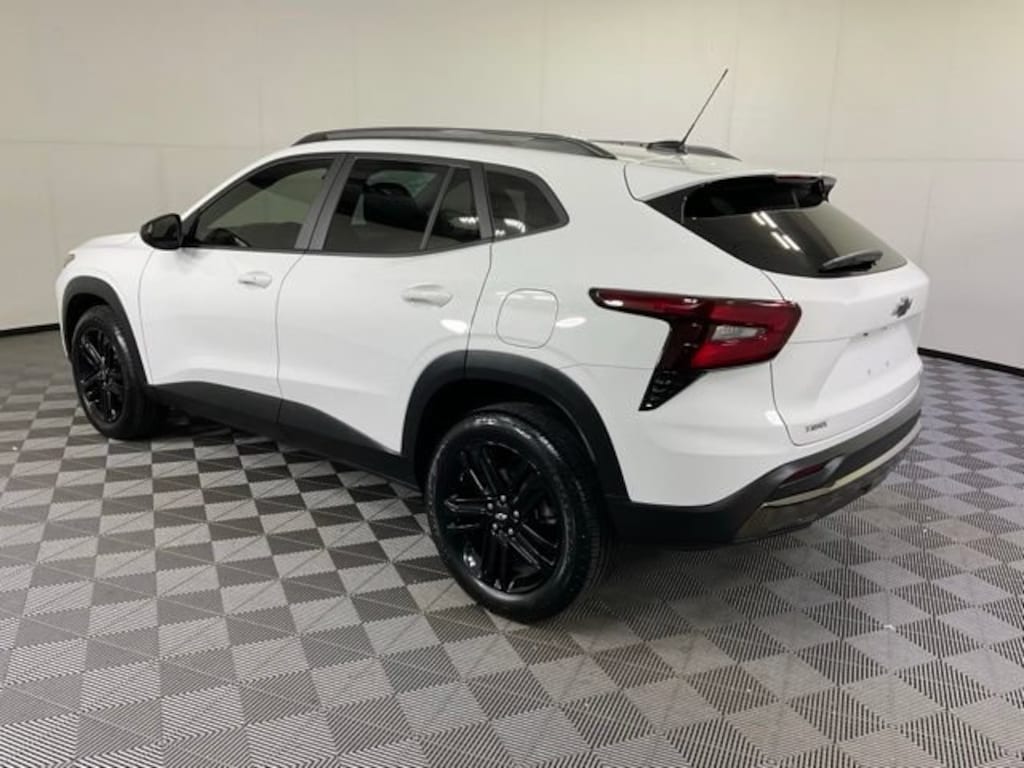 Used 2024 Chevrolet Trax Activ SUV