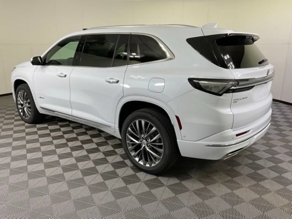 New 2026 Buick Enclave Avenir SUV
