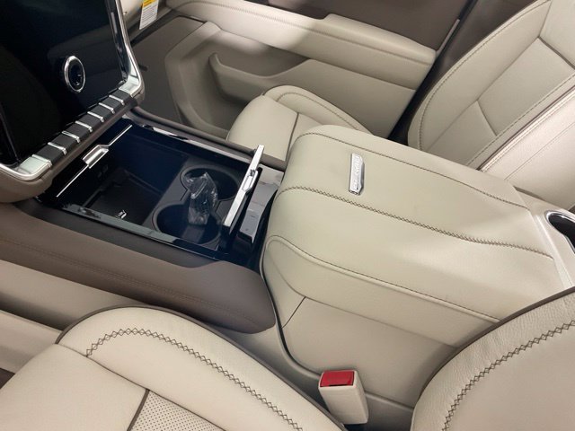 2026 GMC Yukon XL Denali - Photo 17