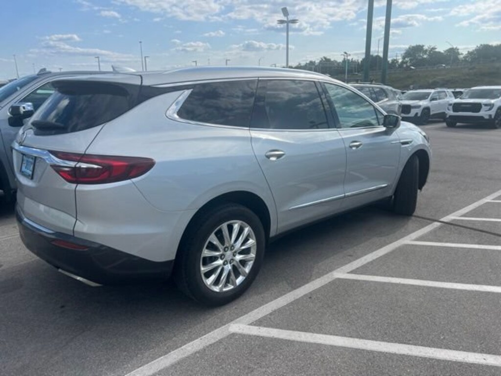 Used 2021 Buick Enclave Essence SUV