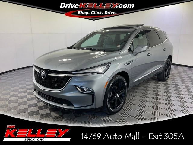 2024 Buick Enclave Essence AWD's photo