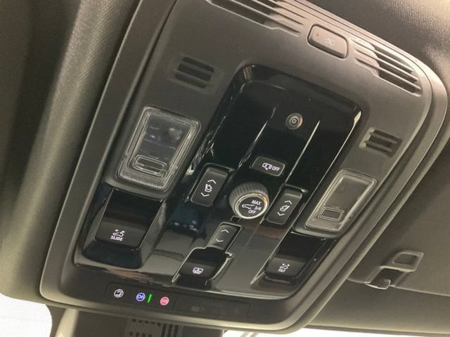 2026 GMC Yukon XL Denali - Photo 18