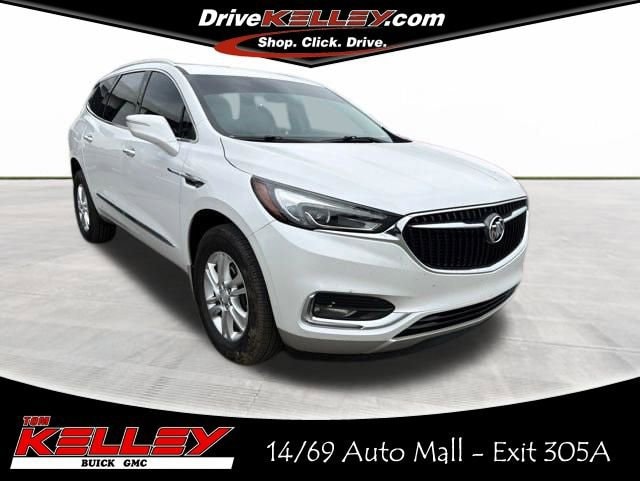 2019 Buick Enclave Essence's photo