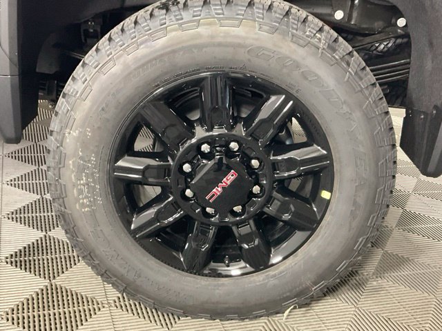 2026 GMC Sierra 2500HD AT4 - Photo 42