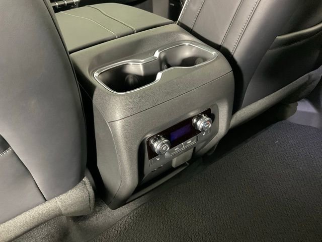2026 GMC Acadia Denali - Photo 25