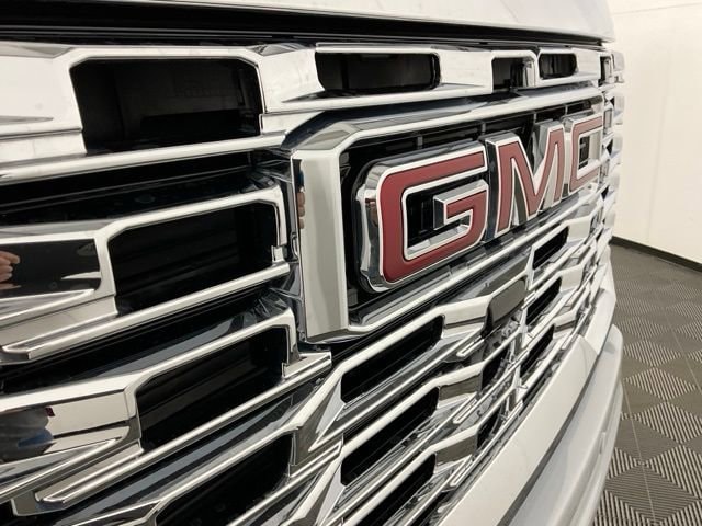 2026 GMC Sierra 3500HD Denali - Photo 10
