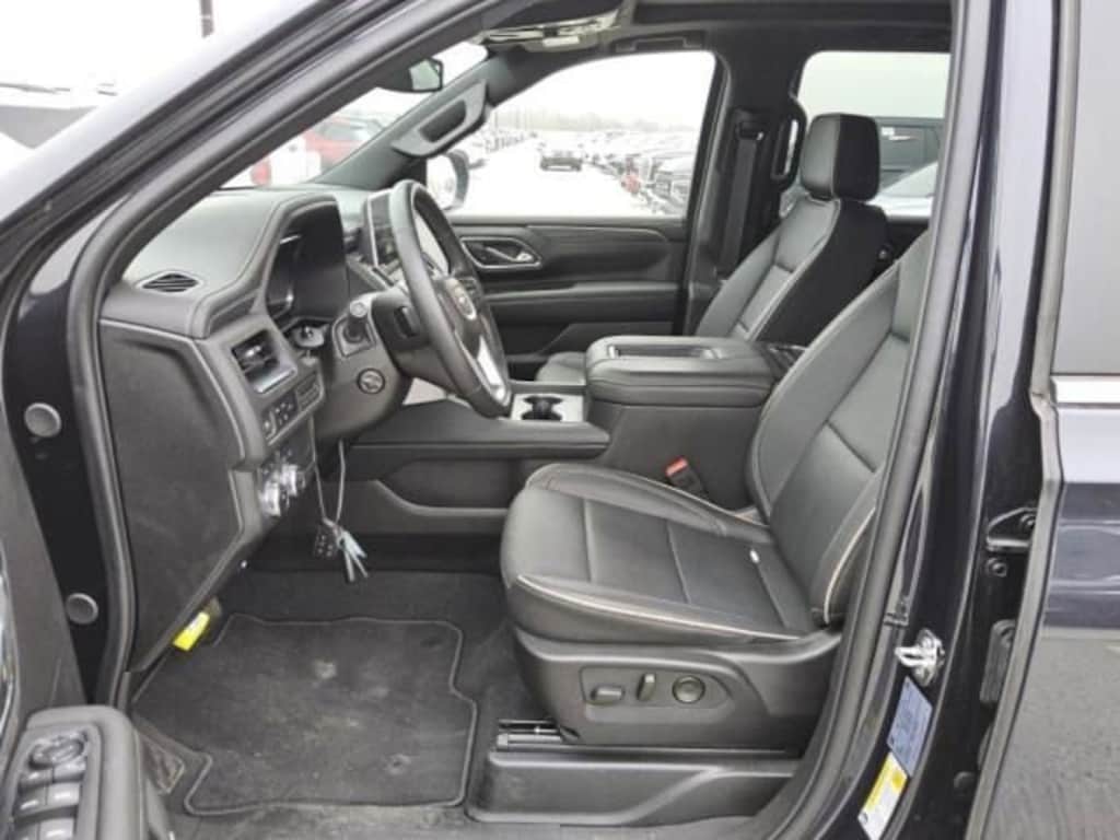 Used 2024 GMC Yukon XL SLT SUV