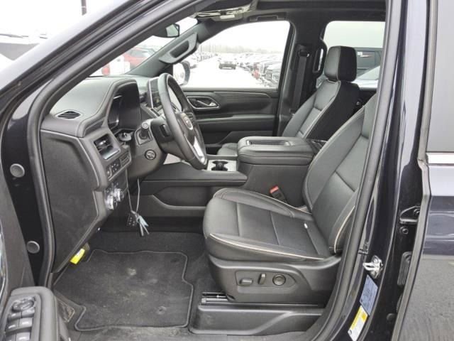 2024 Gmc Yukon XL SLT photo 3