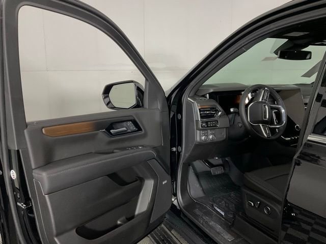 2026 GMC Yukon XL Denali - Photo 26