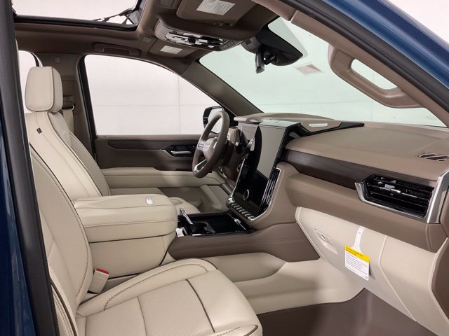 2026 GMC Yukon XL Denali - Photo 35