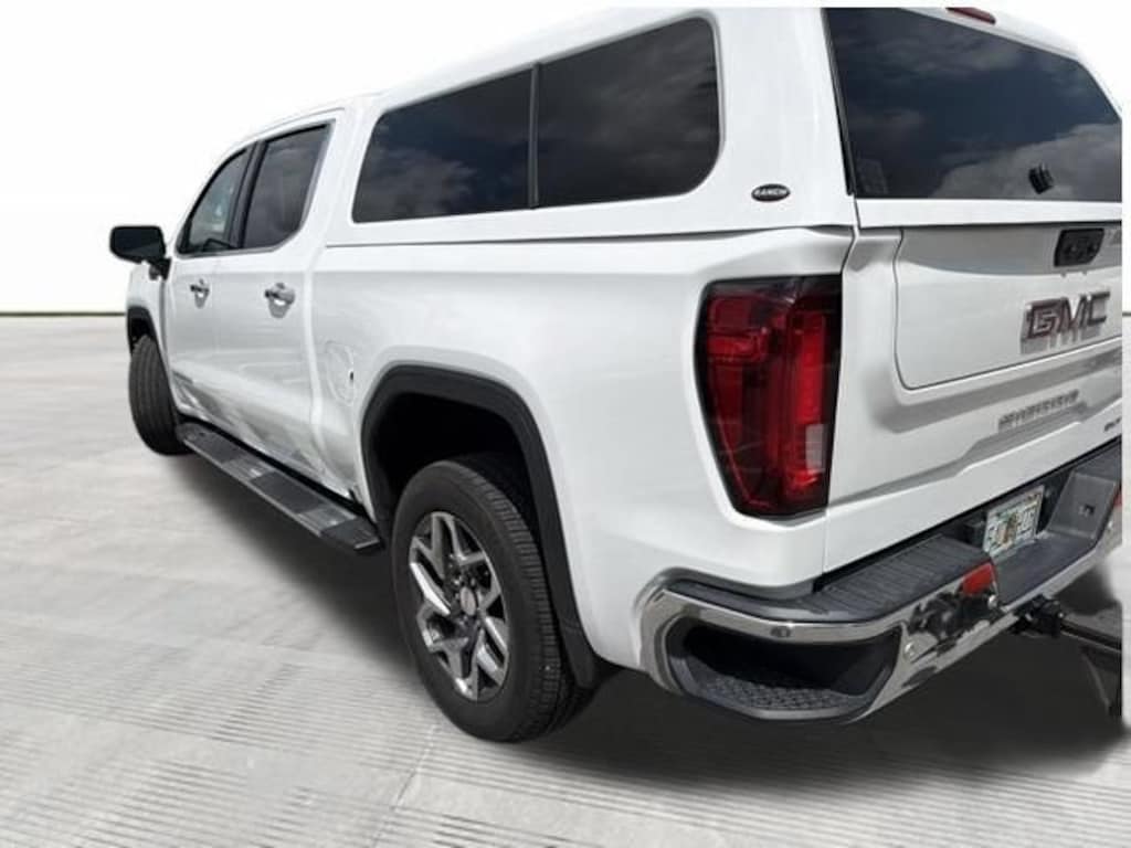 Used 2024 GMC Sierra 1500 SLT Truck