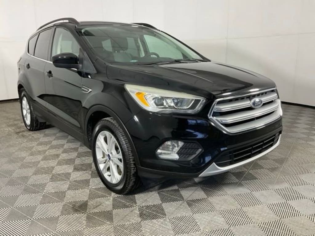 Used 2017 Ford Escape SE