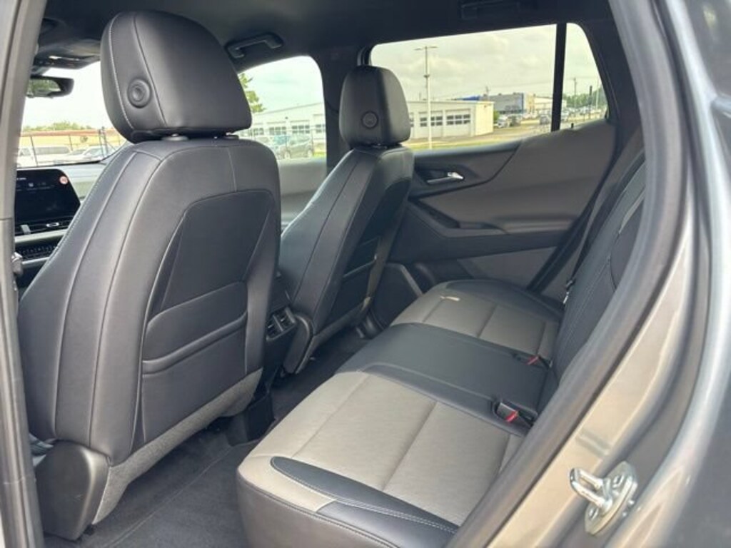 Used 2025 Chevrolet Equinox LT SUV