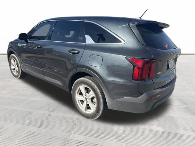2021 Kia Sorento LX photo 3