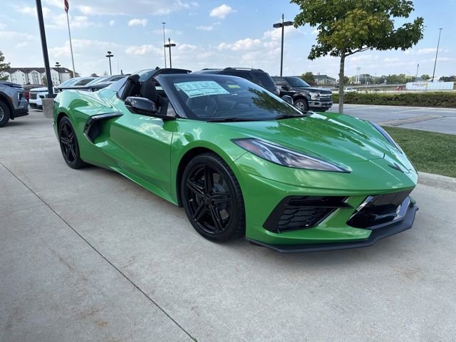 2026 Chevrolet Corvette Stingray 2LT Convertible photo 2
