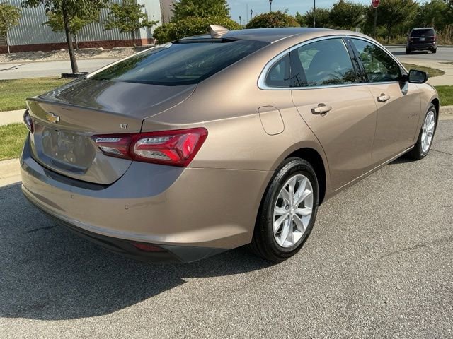 2019 Chevrolet Malibu 1LT photo 2