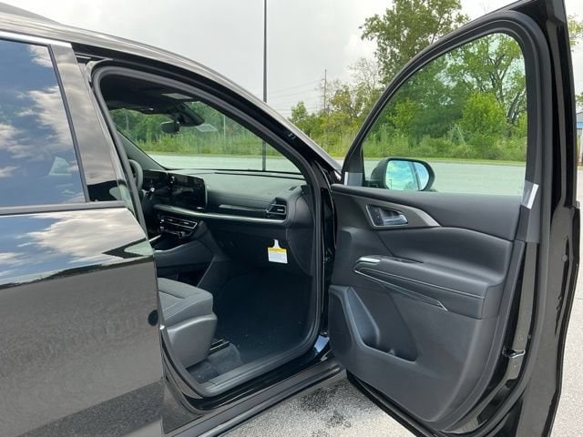 2026 Chevrolet Traverse LT - Photo 17