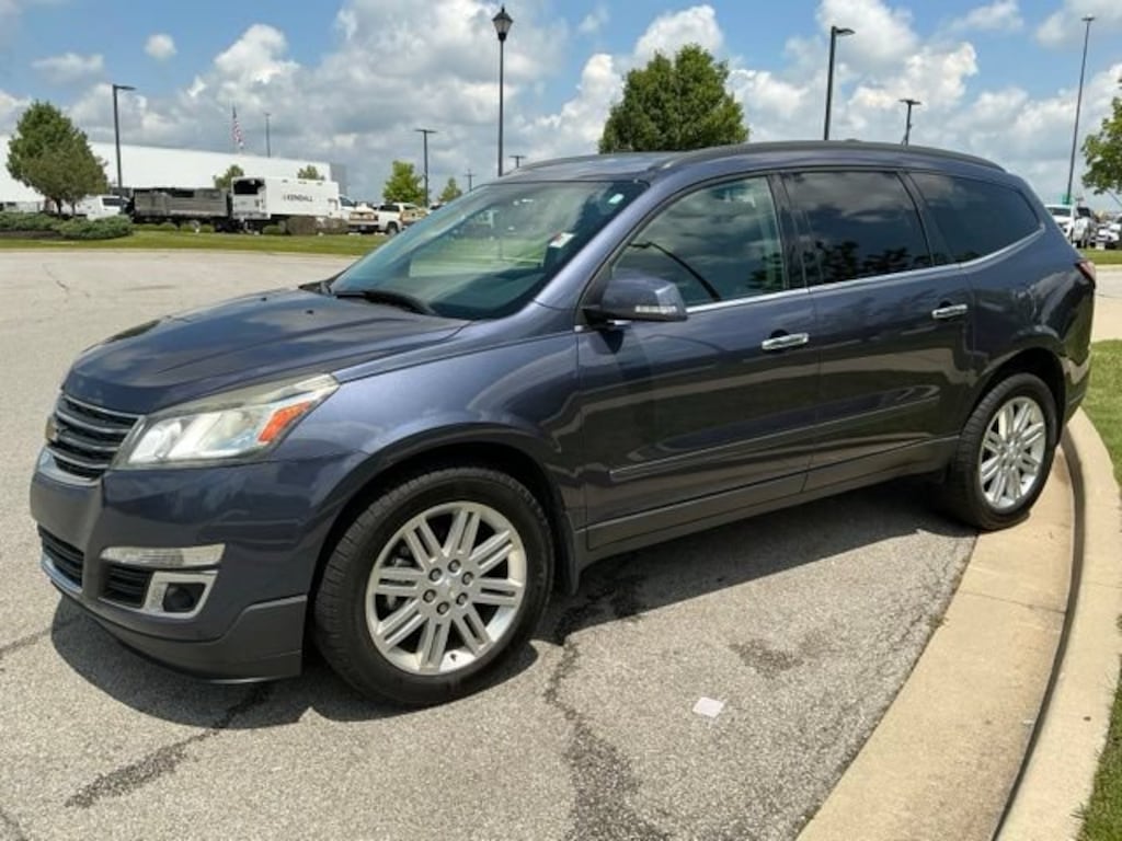 Used 2014 Chevrolet Traverse LT SUV