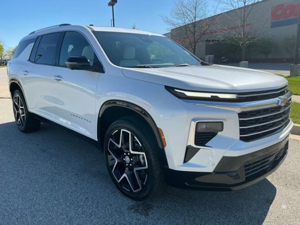 Used 2025 Chevrolet Traverse High Country SUV