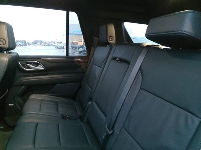 2024 Chevrolet Tahoe LT photo 2