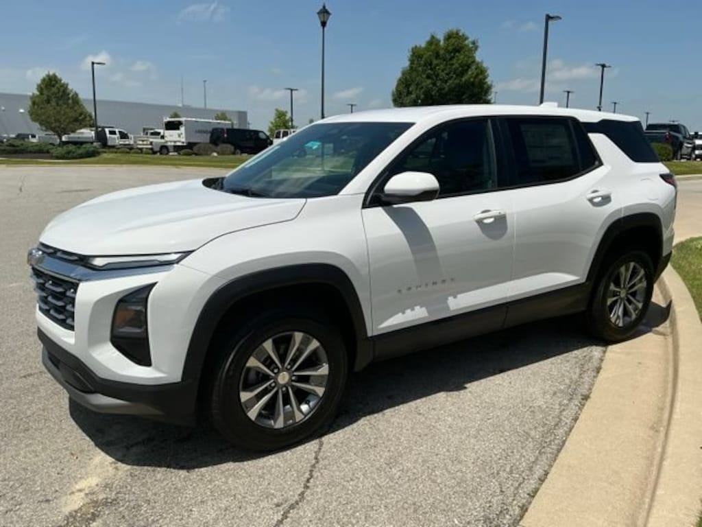 New 2026 Chevrolet Equinox LT SUV