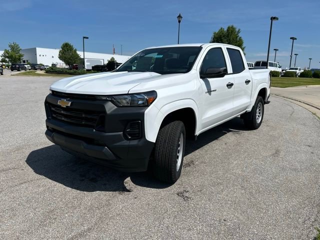 2025 Chevrolet Colorado LT photo 3