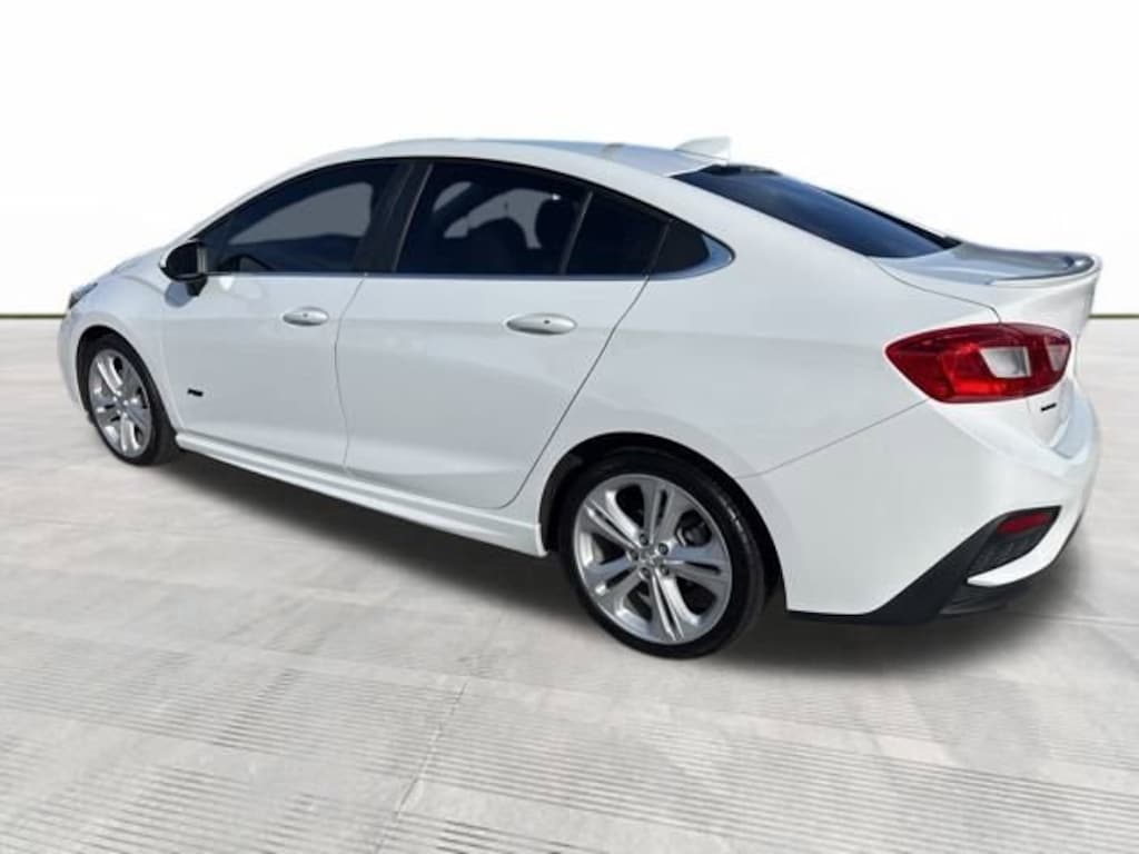 Used 2016 Chevrolet Cruze LT Car