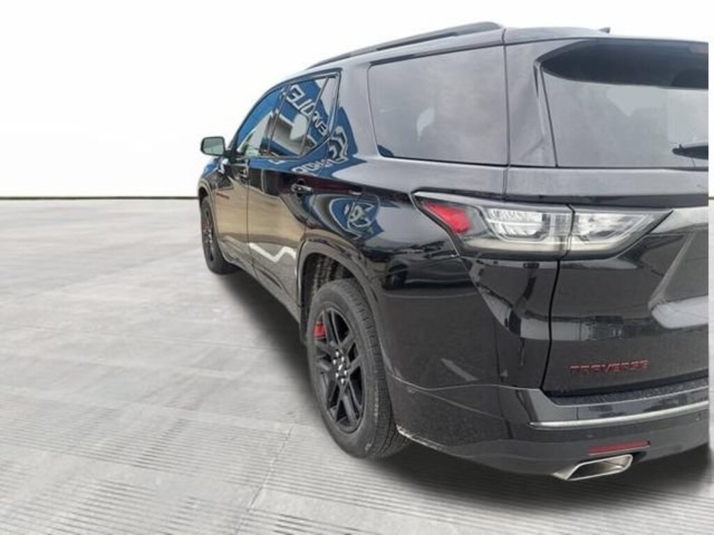Used 2021 Chevrolet Traverse Premier SUV