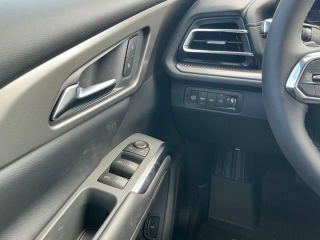 2027 Chevrolet Traverse LT - Photo 24