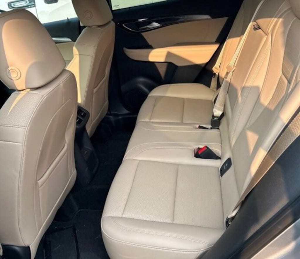Used 2024 Buick Envision Preferred SUV