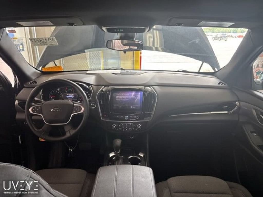 Used 2023 Chevrolet Traverse LT Cloth SUV