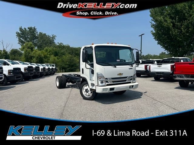 2025 Chevrolet Low Cab Forward Base's photo