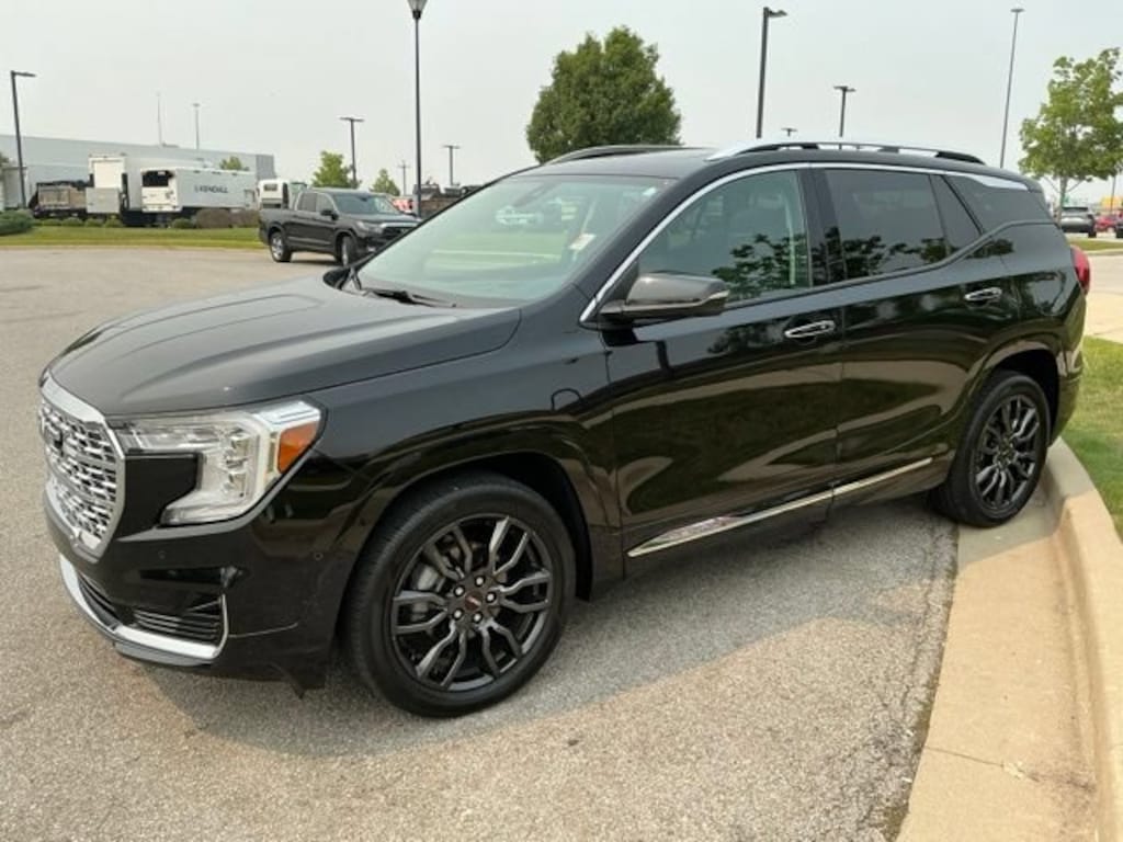 Used 2022 GMC Terrain Denali SUV